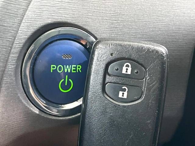 Toyota PRIUS 2012-02 18330-4