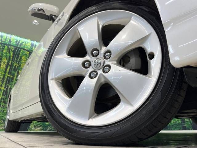 Toyota PRIUS 2012-02 18330-13