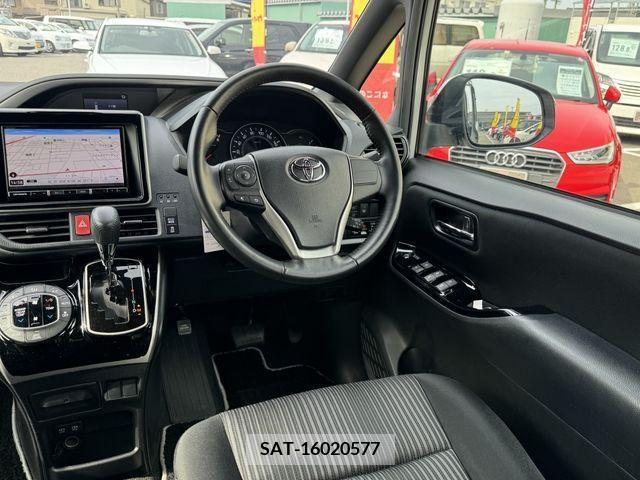 Toyota VOXY 2019-09 232806-10