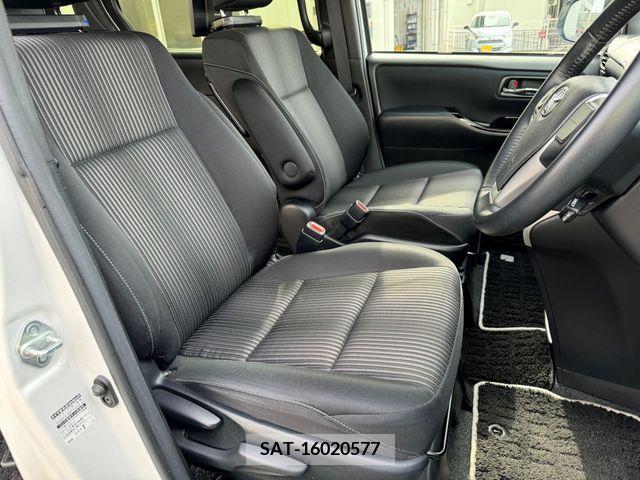 Toyota VOXY 2019-09 232806-18