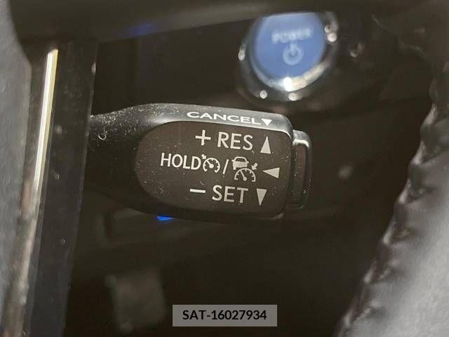 Toyota PRIUS 2019-07 366552-5