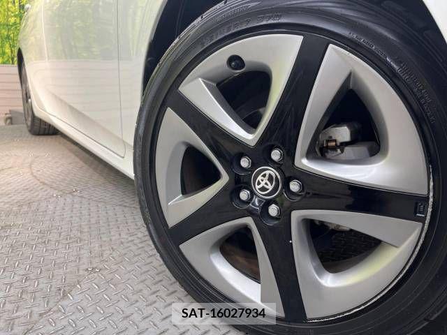 Toyota PRIUS 2019-07 366552-13