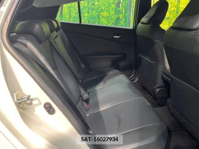 Toyota PRIUS 2019-07 366552-9