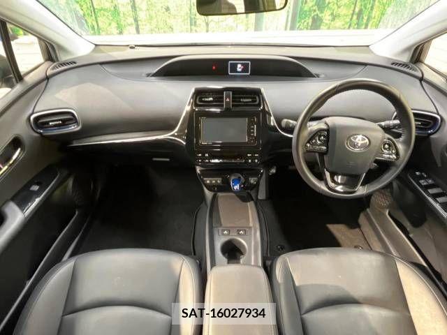 Toyota PRIUS 2019-07 366552-1