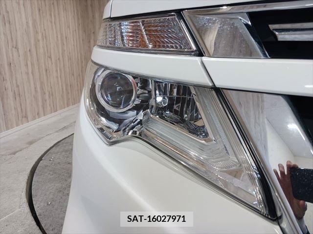 Nissan ELGRAND 2016-06 219257-8