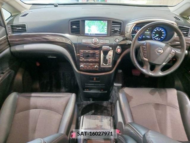 Nissan ELGRAND 2016-06 219257-18