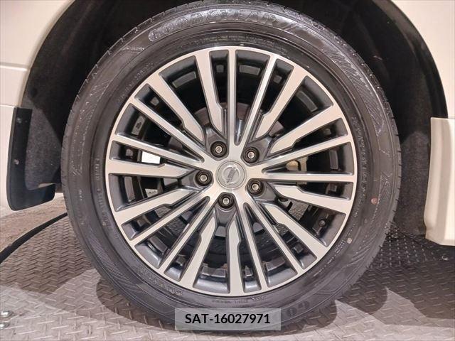 Nissan ELGRAND 2016-06 219257-15