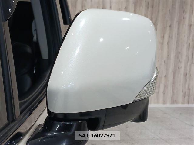 Nissan ELGRAND 2016-06 219257-13