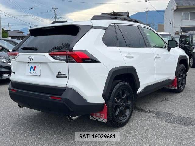 Toyota RAV4 2023-02 379684-17