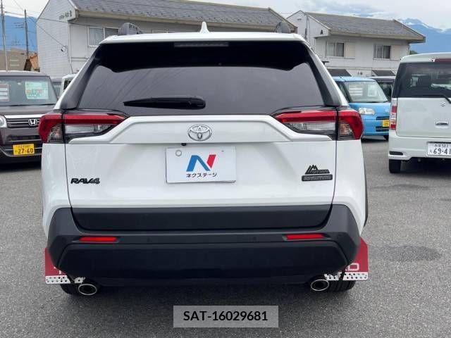 Toyota RAV4 2023-02 379684-15