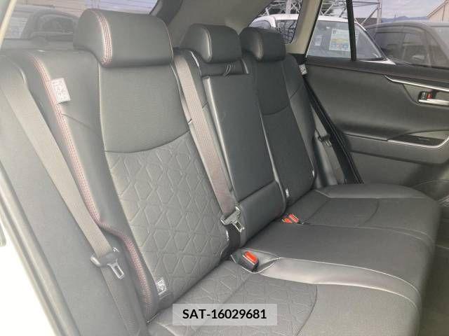 Toyota RAV4 2023-02 379684-9