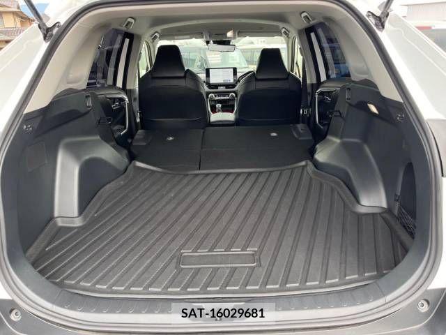 Toyota RAV4 2023-02 379684-10