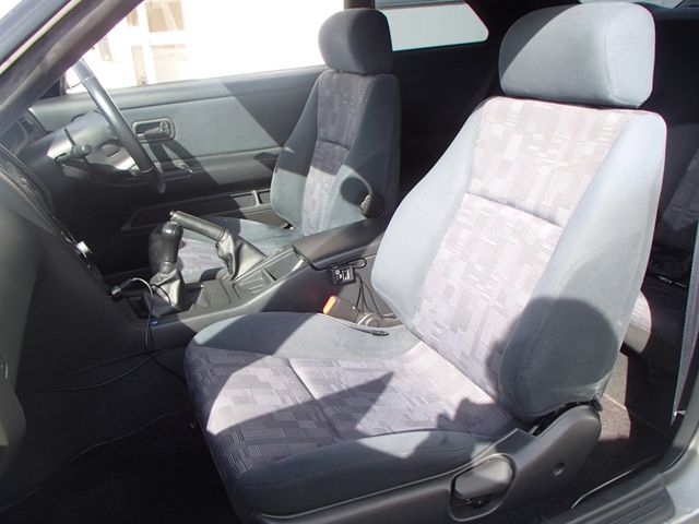 Nissan SKYLINE COUPE 1996-02 192315-8