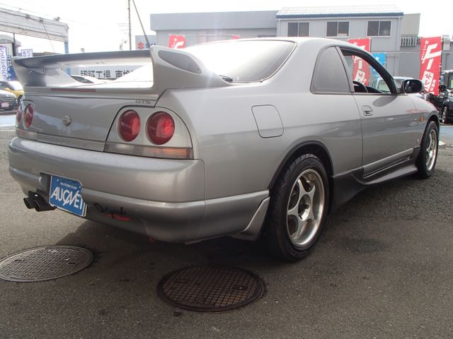 Nissan SKYLINE COUPE 1996-02 192315-1