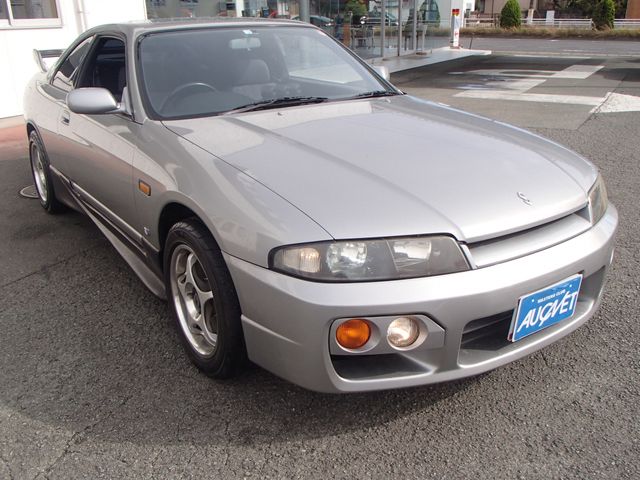 Nissan SKYLINE COUPE 1996-02 192315-4
