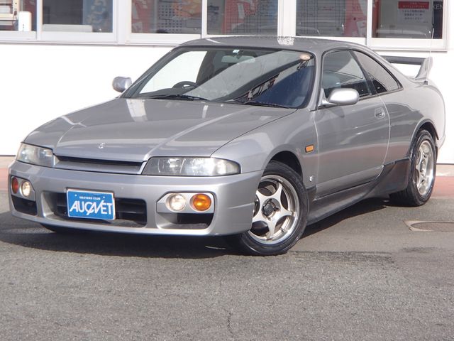 Nissan SKYLINE COUPE 1996-02 192315-0