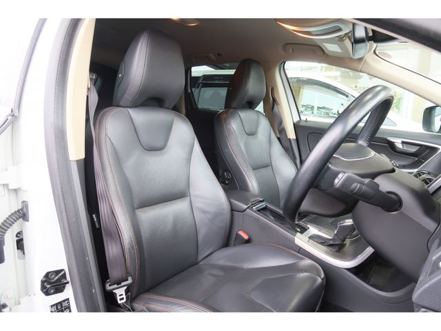 Volvo XC60 2013-10 195916-18