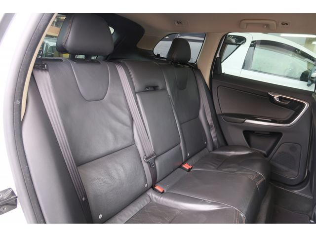 Volvo XC60 2013-10 195916-22