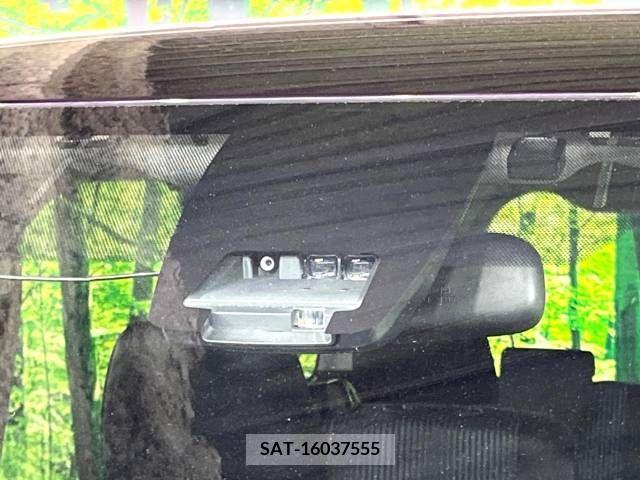 Toyota VOXY 2016-07 289062-2