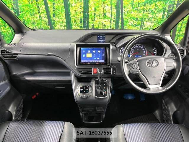 Toyota VOXY 2016-07 289062-1