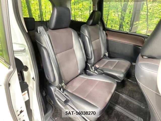 Toyota ESQUIRE 2015-06 336549-9