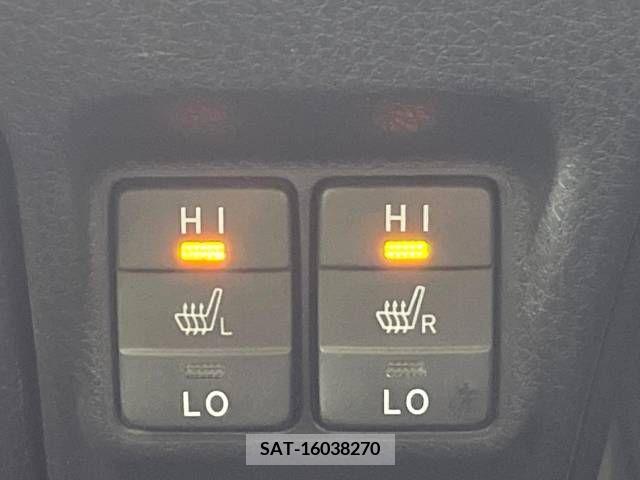 Toyota ESQUIRE 2015-06 336549-7