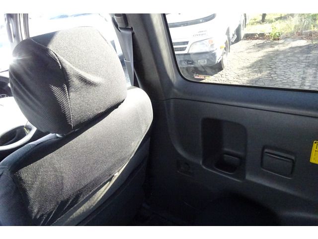 Toyota PRADO 2006-02 9692-15