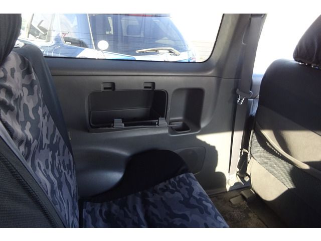 Toyota PRADO 2006-02 9692-17