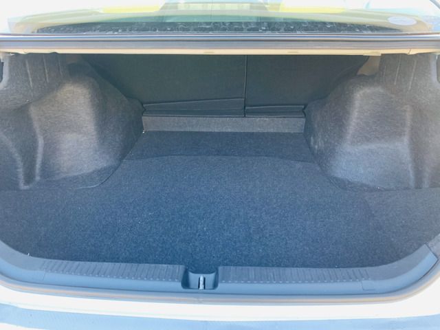 Toyota MARK X 2012-02 6924-16