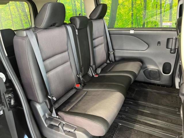 Nissan SERENA 2016-12 185731-9
