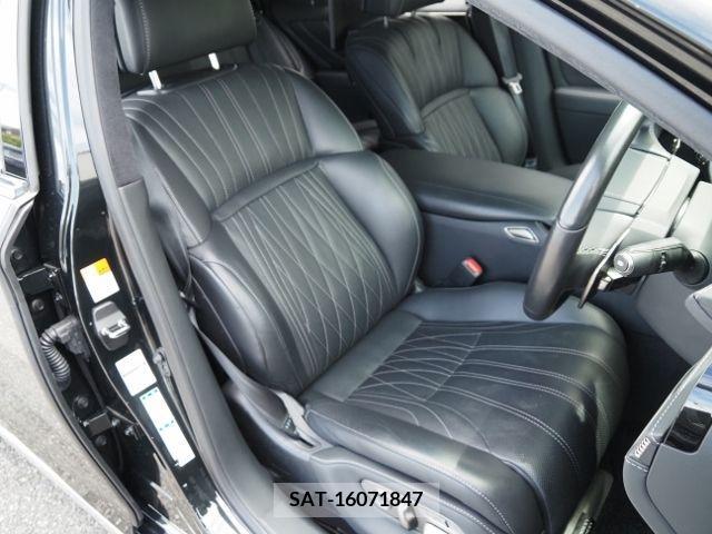 Lexus LS 2021-07 391885-10