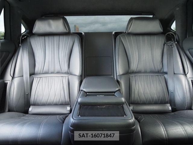 Lexus LS 2021-07 391885-12