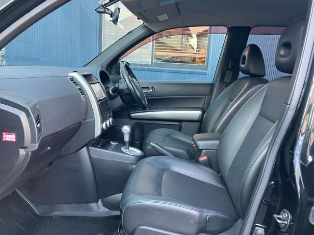 Nissan X-TRAIL 2010-10 196801-18