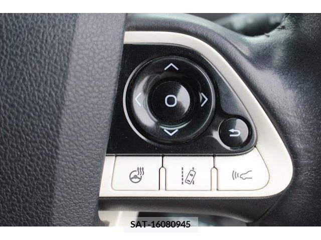 Toyota PRIUS PHV 2017-07 237077-15