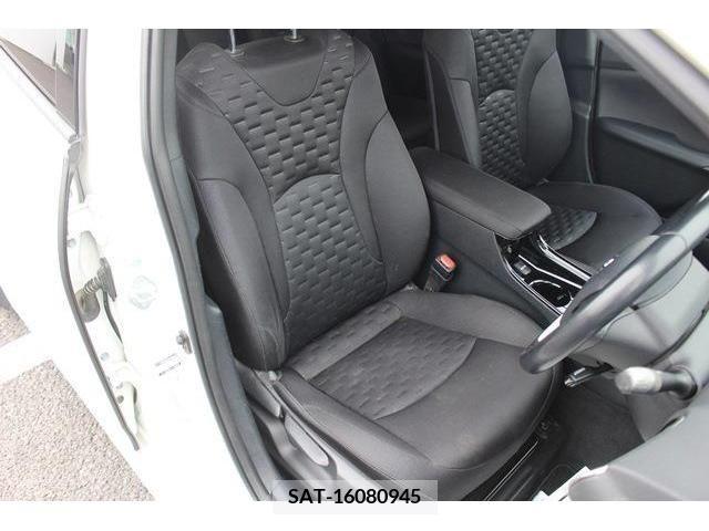 Toyota PRIUS PHV 2017-07 237077-11