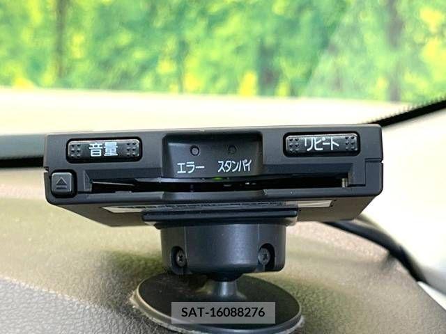 Nissan NOTE 2014-03 365455-7