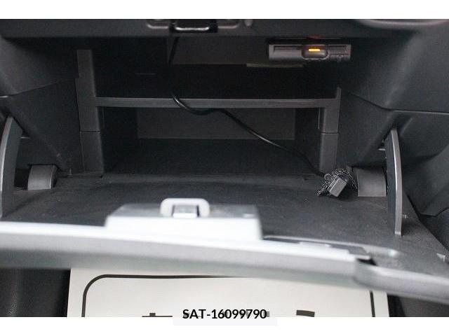 Nissan NOTE 2017-02 305346-18