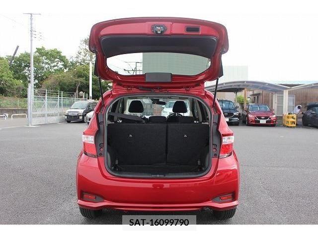 Nissan NOTE 2017-02 305346-8