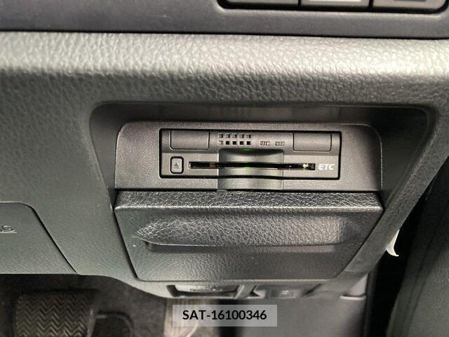 Toyota VOXY 2014-11 289250-13