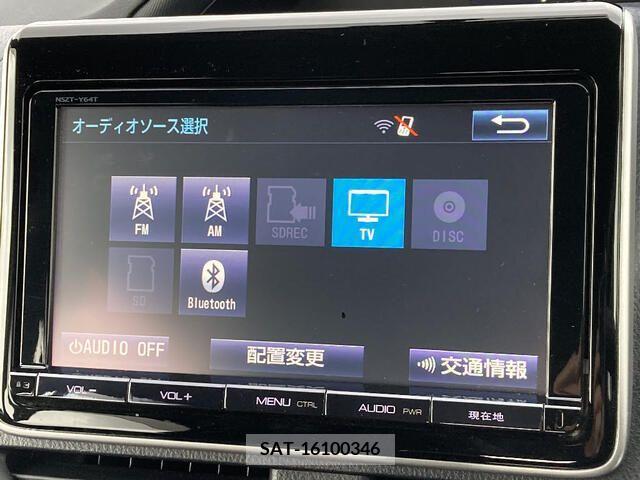 Toyota VOXY 2014-11 289250-6