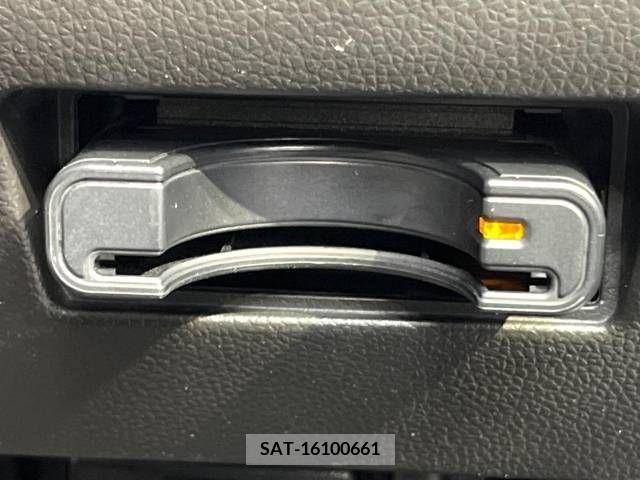 Suzuki SWIFT 2017-03 320845-4