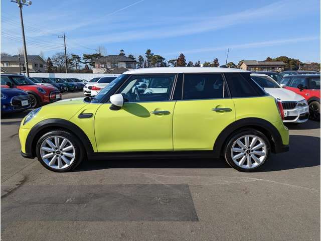 Bmw MINI 2022-08 600-8