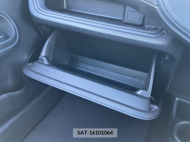 Toyota AQUA 2018-12 206854-9