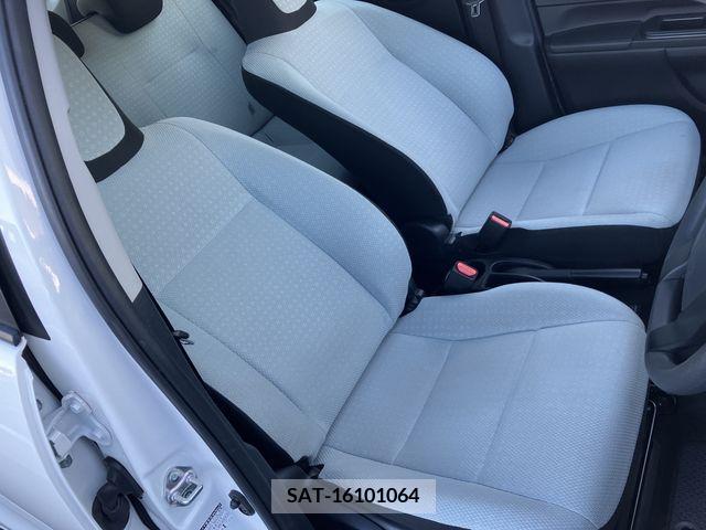 Toyota AQUA 2018-12 206854-12