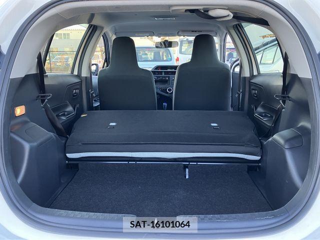 Toyota AQUA 2018-12 206854-15