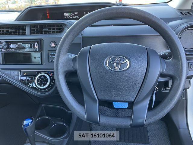 Toyota AQUA 2018-12 206854-5