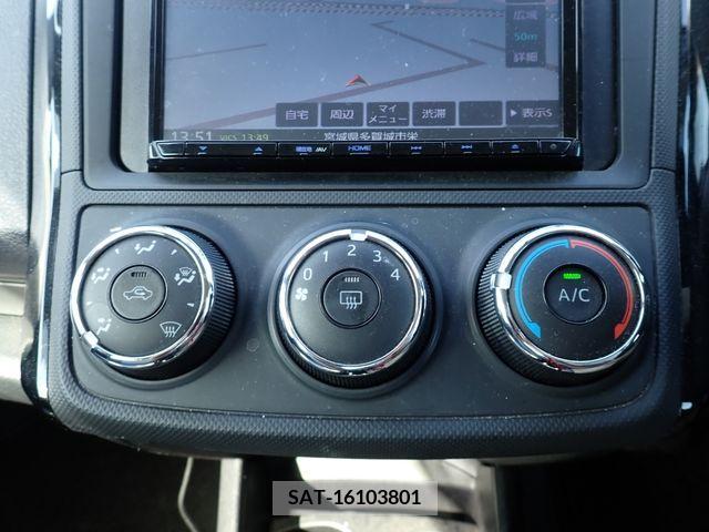 Toyota COROLLA AXIO 2017-03 221135-12