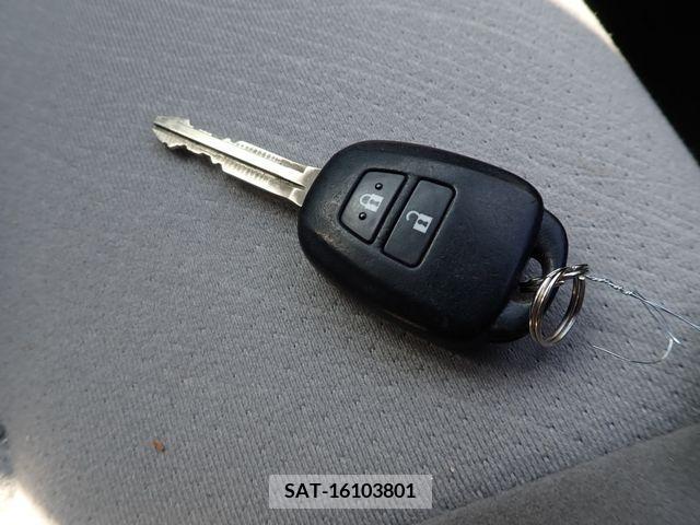 Toyota COROLLA AXIO 2017-03 221135-18