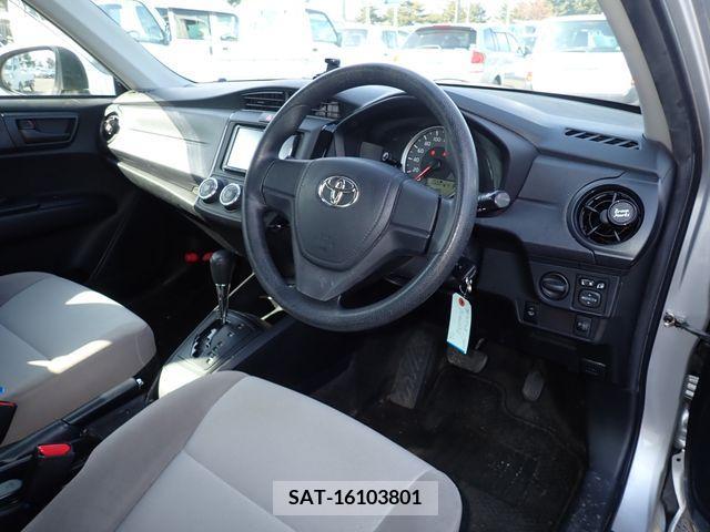 Toyota COROLLA AXIO 2017-03 221135-8