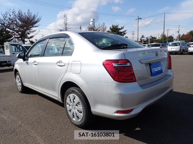 Toyota COROLLA AXIO 2017-03 221135-2